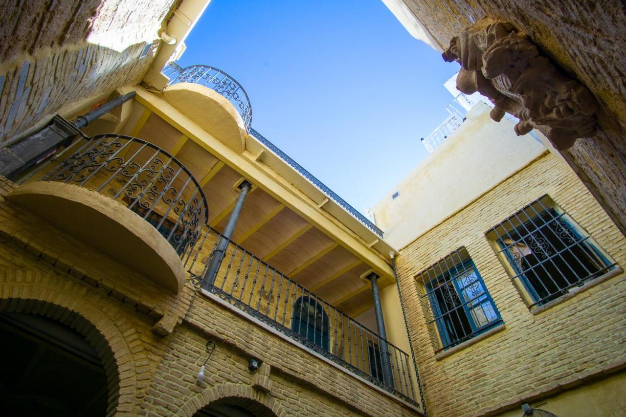 Apartamentos Sharis Jerez de la Frontera Exteriör bild