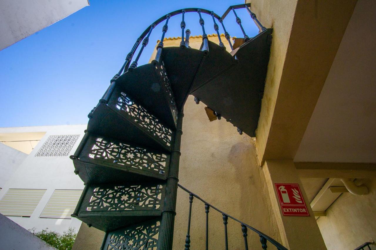 Apartamentos Sharis Jerez de la Frontera Exteriör bild