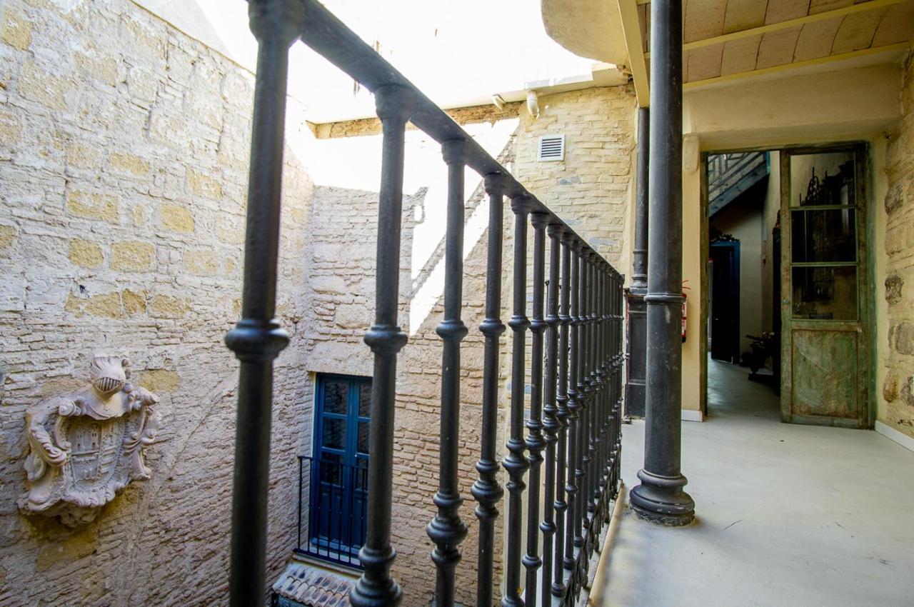 Apartamentos Sharis Jerez de la Frontera Exteriör bild
