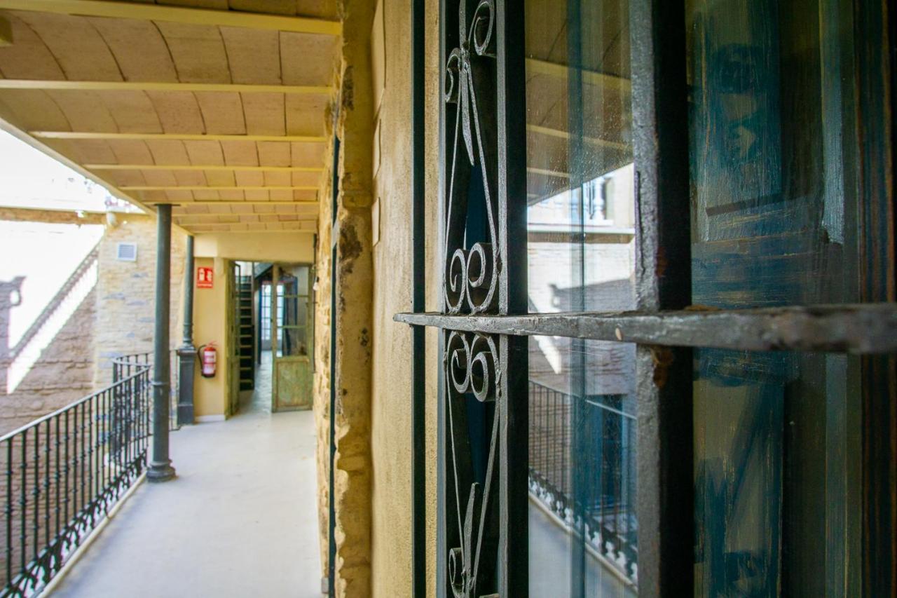 Apartamentos Sharis Jerez de la Frontera Exteriör bild