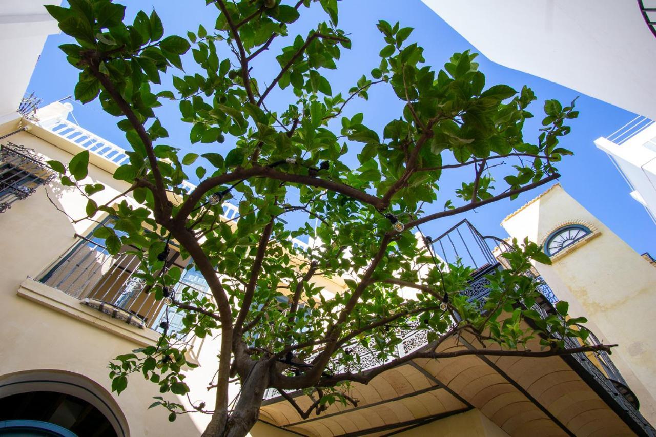 Apartamentos Sharis Jerez de la Frontera Exteriör bild