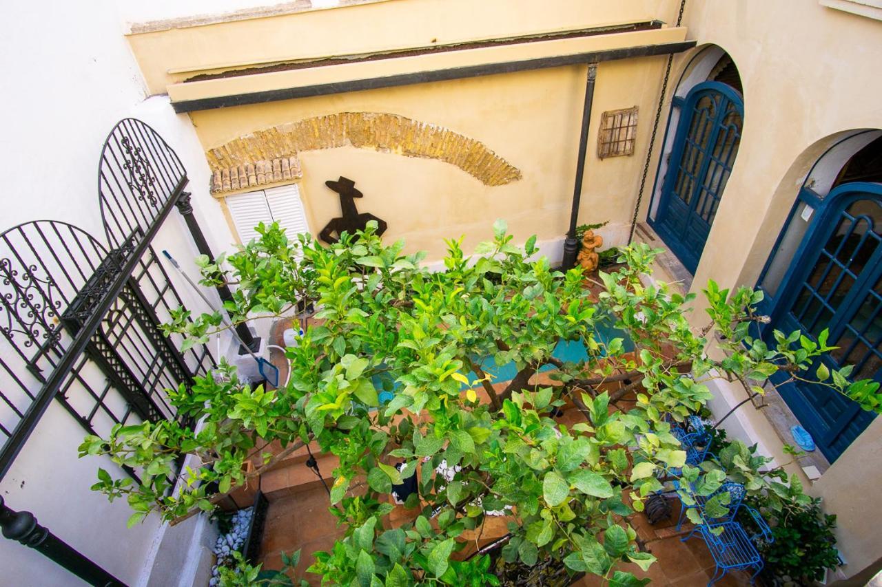 Apartamentos Sharis Jerez de la Frontera Exteriör bild
