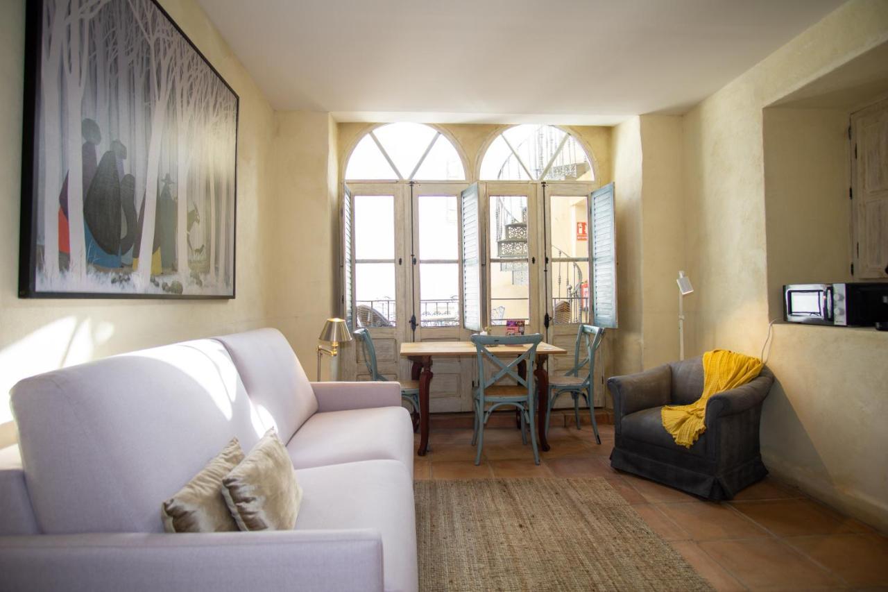 Apartamentos Sharis Jerez de la Frontera Exteriör bild